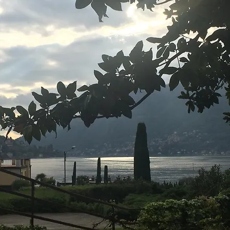 Casa Rosa Faggeto Lario